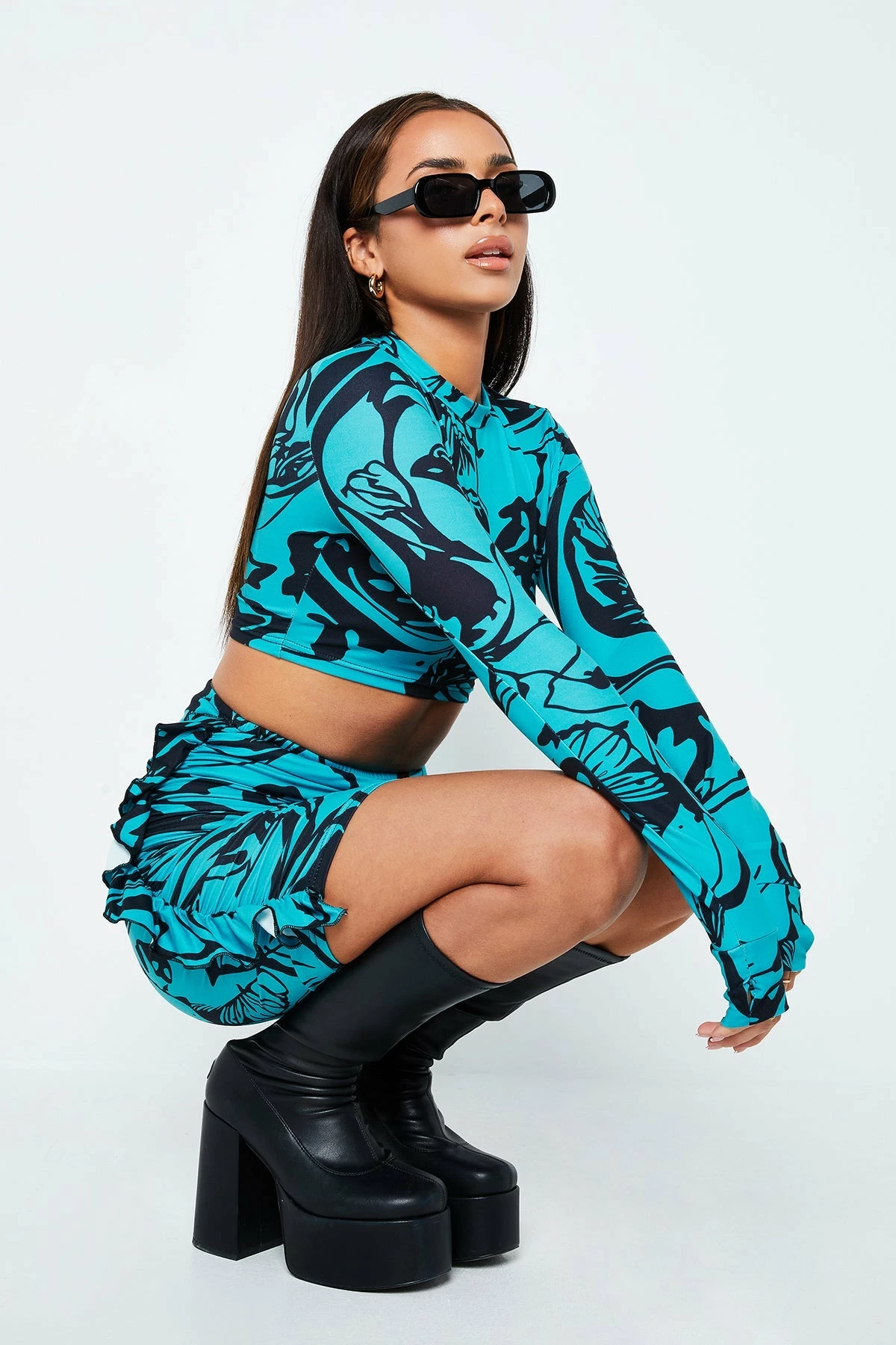 Solado Abstract Print Crop Top & Ruffle Trim Mini Skirt Set 1 Solado Abstract Print Crop Top & Ruffle Trim Mini Skirt Set