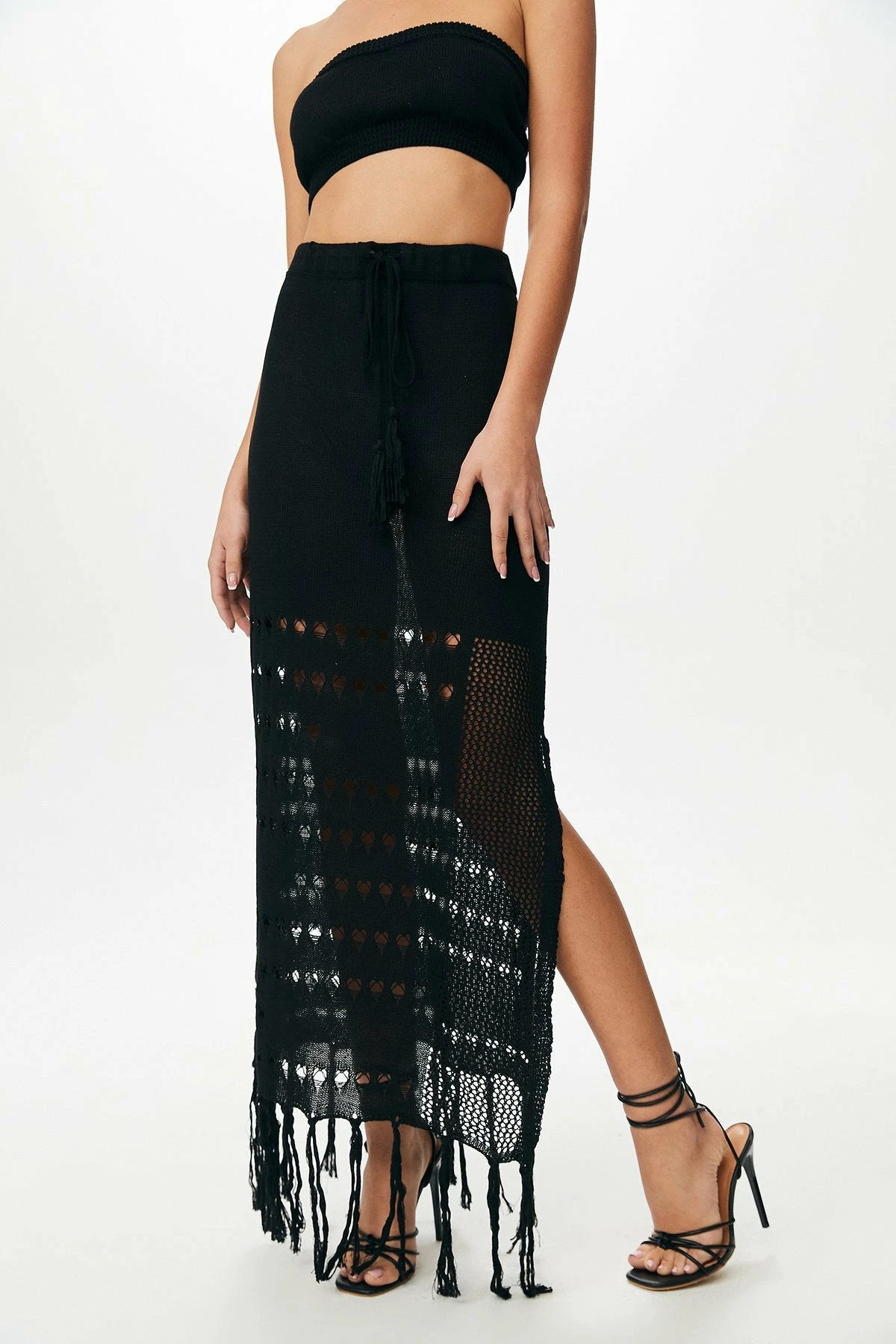 Solado Solid Tube Crop Top & Tassel Split Hem Skirt Set 5 Solado Solid Tube Crop Top & Tassel Split Hem Skirt Set - Image 5