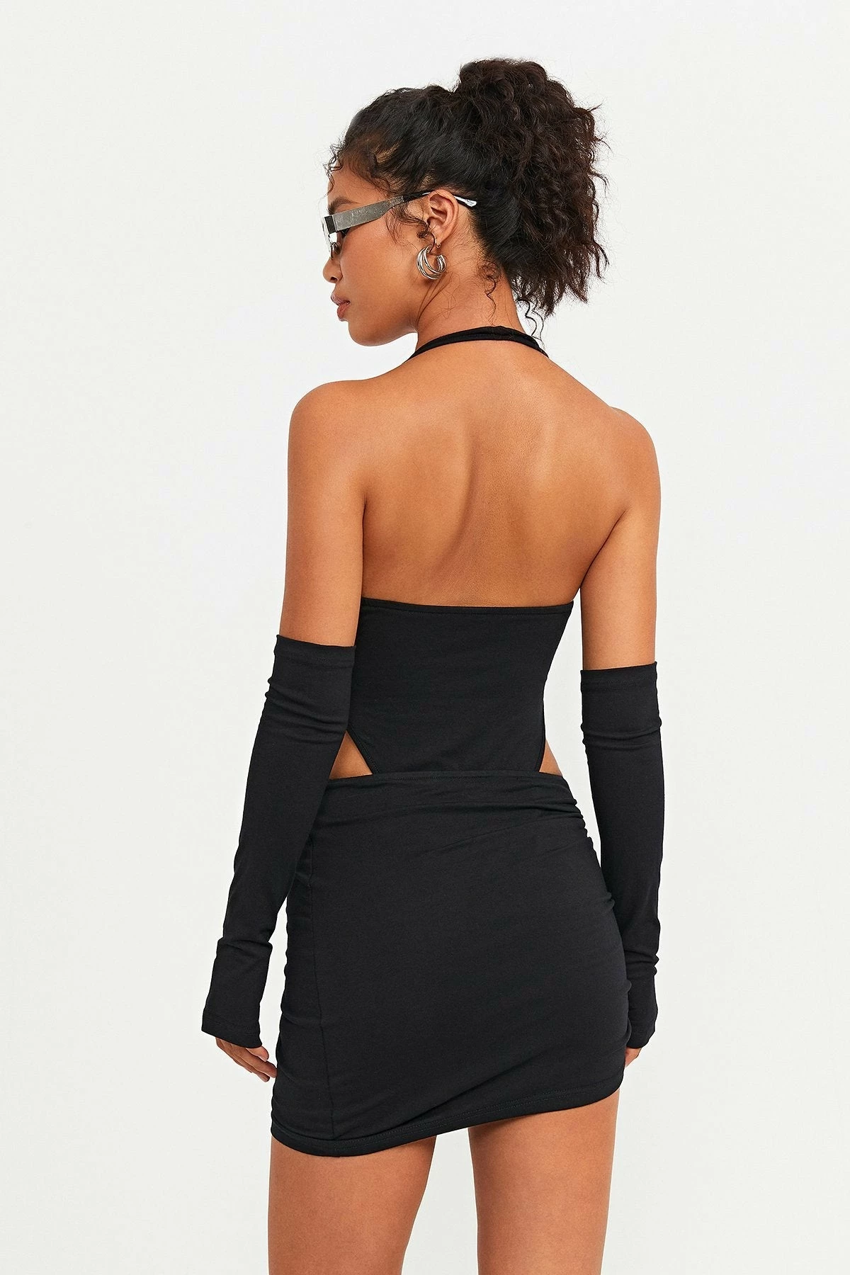 Solado Lace Up Crop Top & Drawstring Ruched Skirt Set With Oversleeve 3 Solado Lace Up Crop Top & Drawstring Ruched Skirt Set With Oversleeve - Image 3
