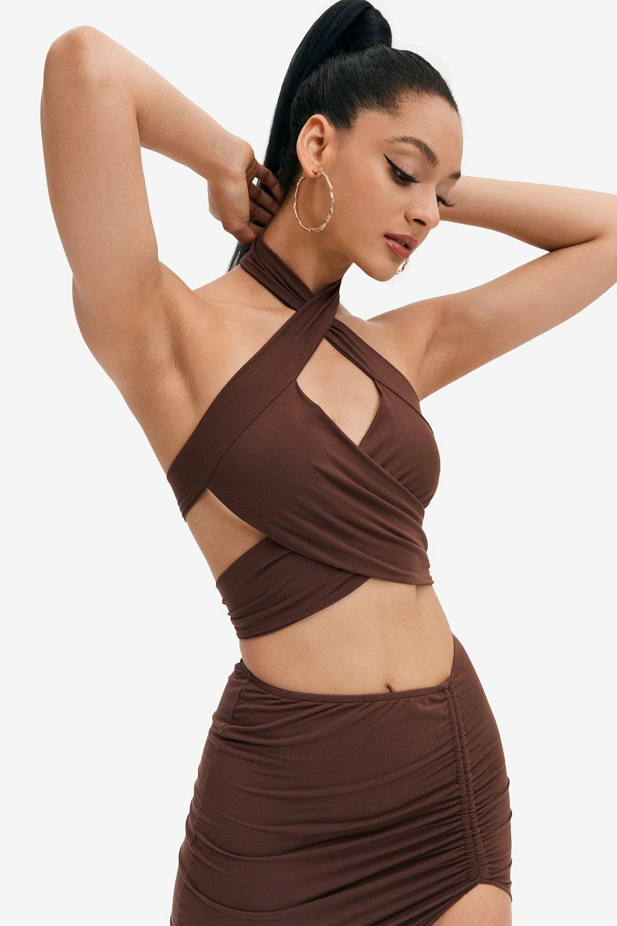 Solado Cut Out Cross Wrap Backless Crop Top & Split Hem Skirt Set 5 Solado Cut Out Cross Wrap Backless Crop Top & Split Hem Skirt Set - Image 5
