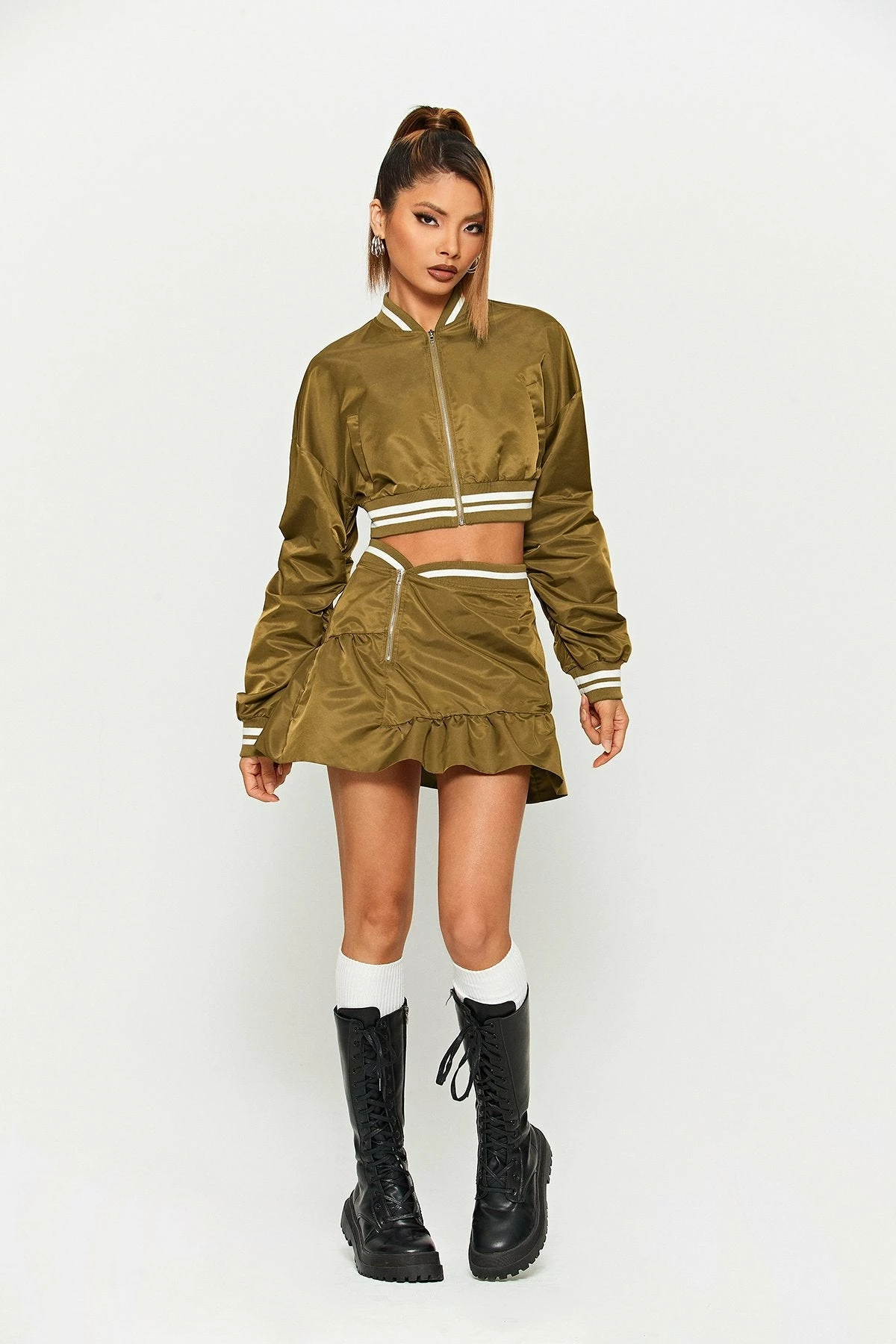SOLADO Colorblock Trim Crop Coat & Zipper Side Ruffle Skirt Set 4 SOLADO Colorblock Trim Crop Coat & Zipper Side Ruffle Skirt Set - Image 4