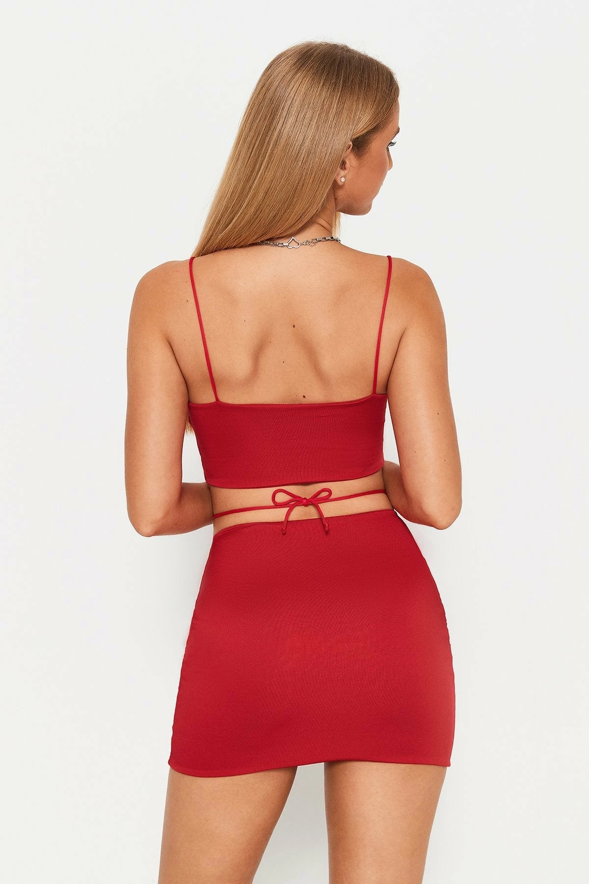 Solado Twist Front Cut Out Crop Top & Solid Bodycon Skirt Set 3 Solado Twist Front Cut Out Crop Top & Solid Bodycon Skirt Set - Image 3