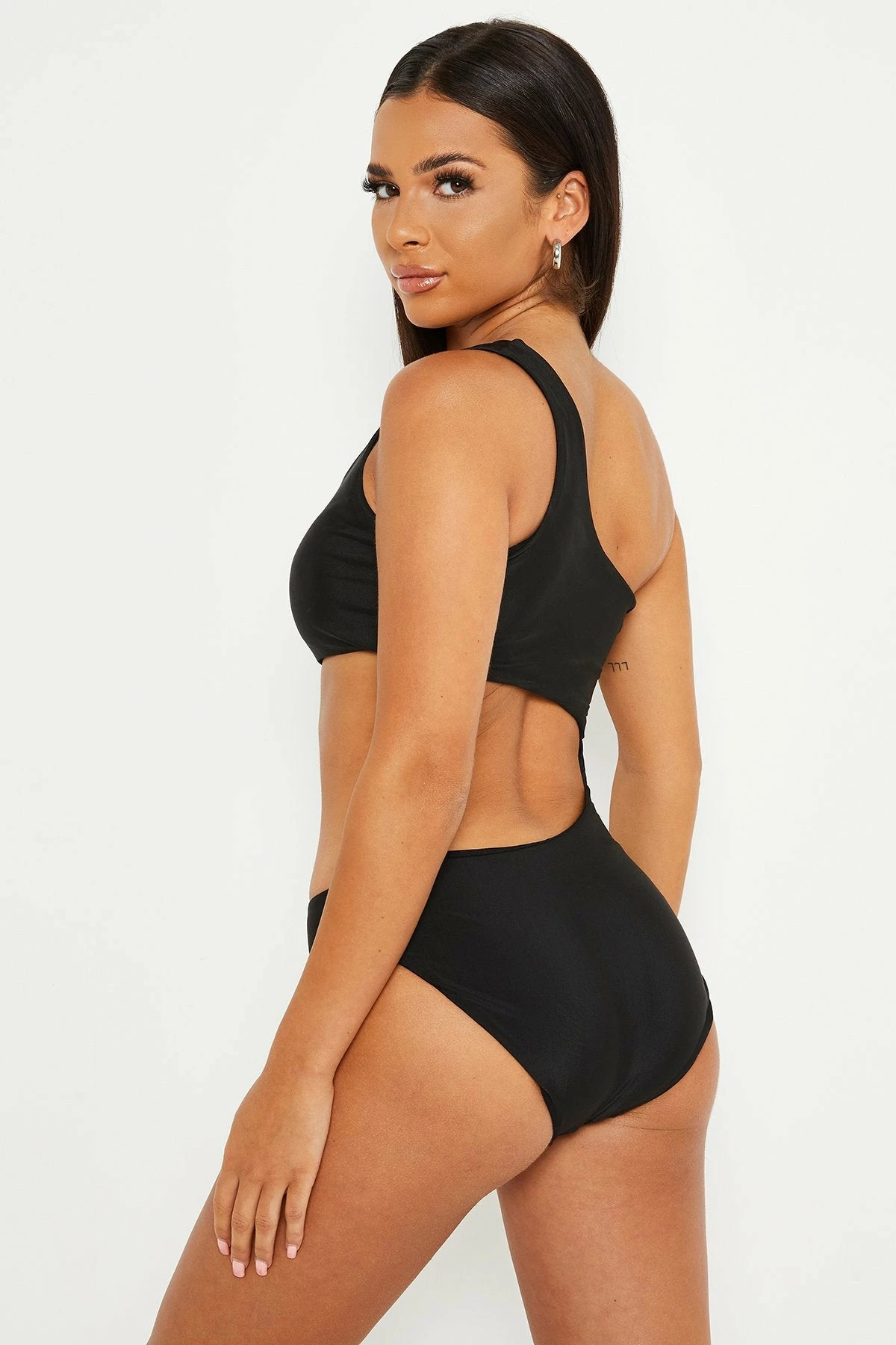 Solado One Shoulder Cut Out Solid One-piece Swimsuit 5 Solado One Shoulder Cut Out Solid One-piece Swimsuit - Image 5