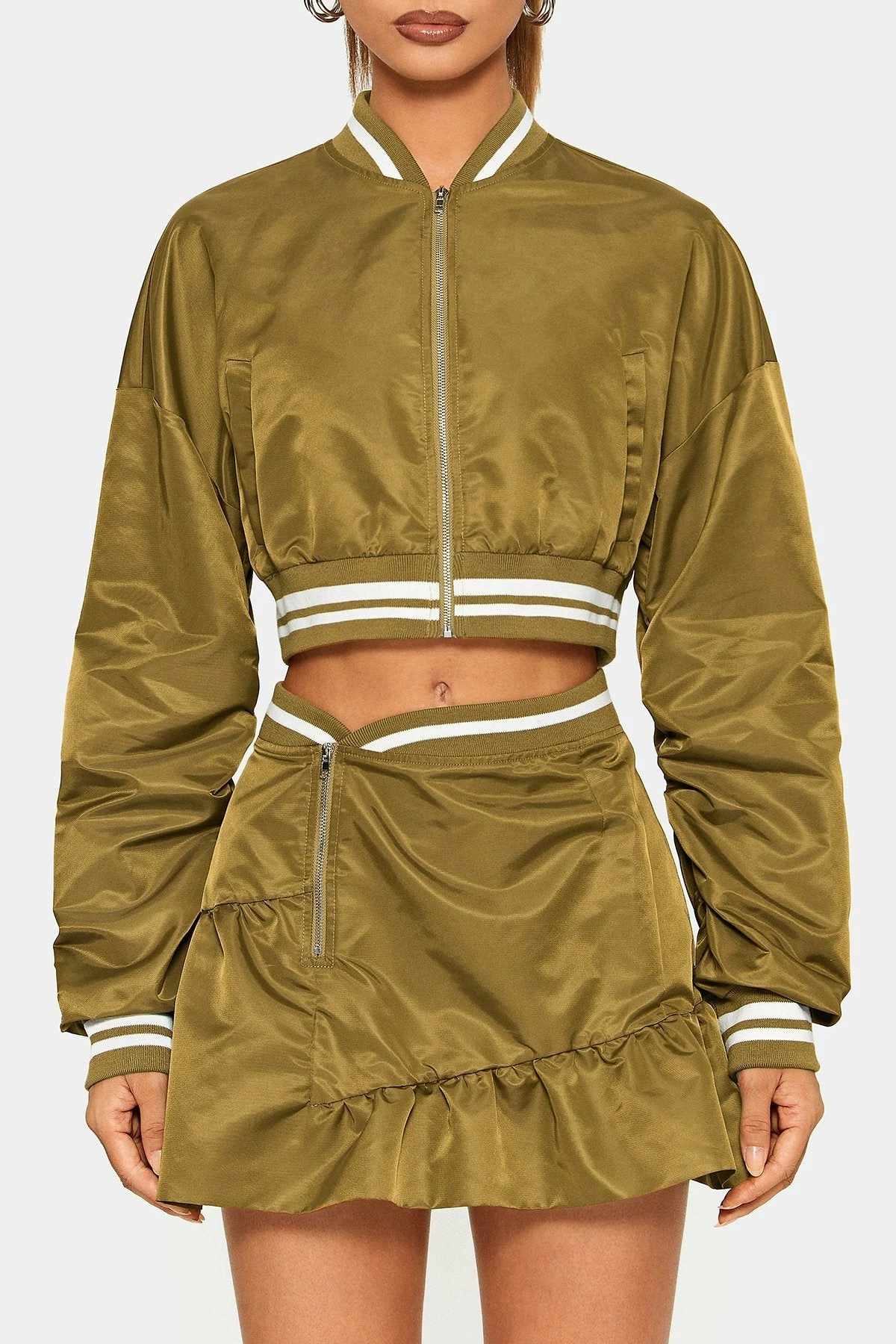 SOLADO Colorblock Trim Crop Coat & Zipper Side Ruffle Skirt Set 6 SOLADO Colorblock Trim Crop Coat & Zipper Side Ruffle Skirt Set - Image 6