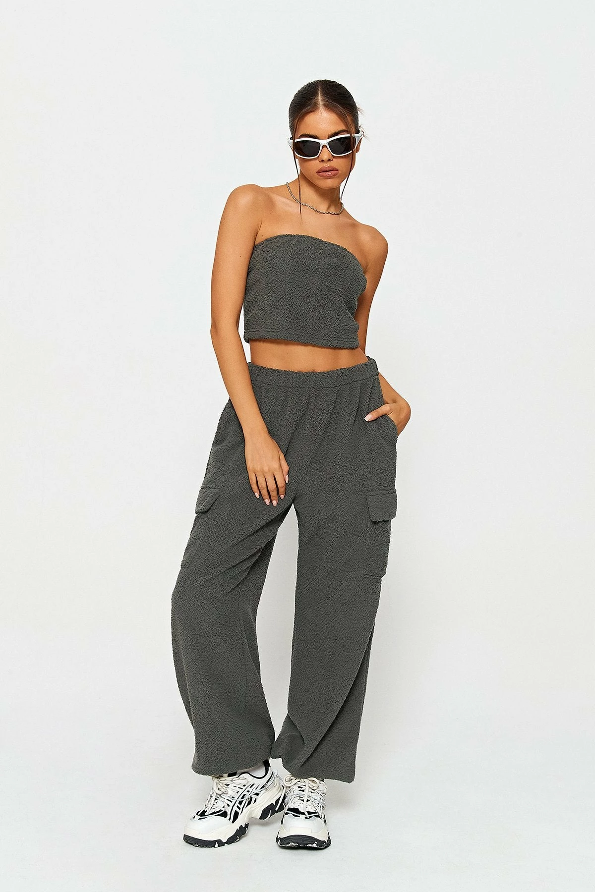 SOLADO Teddy Tube Crop Top & Pocket Patched Cargo Pants Set 1 SOLADO Teddy Tube Crop Top & Pocket Patched Cargo Pants Set