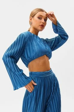 SOLADO Flared Sleeve Asymmetrical Hem Pleat Crop Top