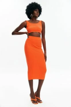 Solado Knitted Backless Top & Solid Skirt Set -Solado Shop jpeg 21bb512c 5d9f 4bd0 8a9d 4f726099e28c 1800x1800