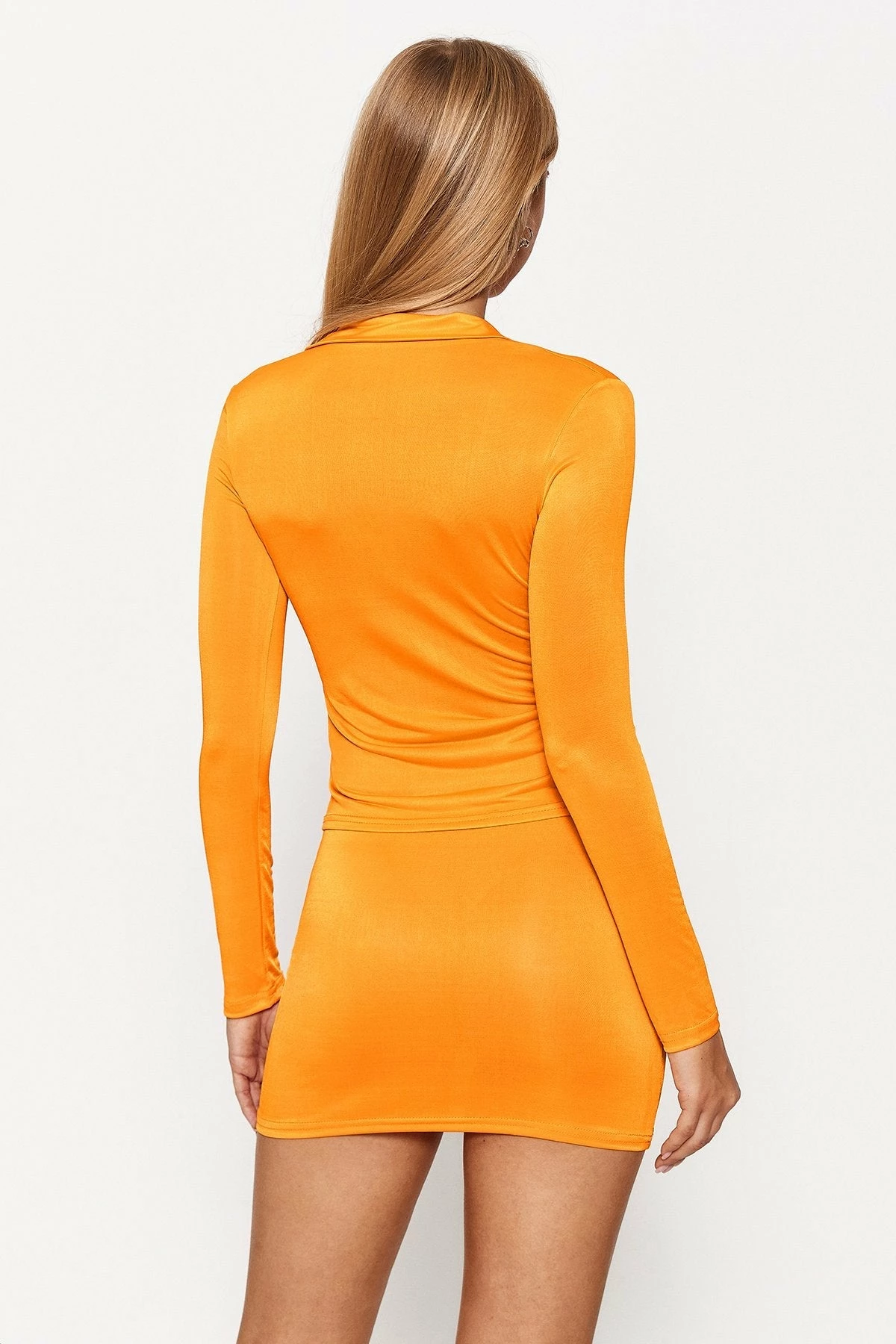 Solado Plunging Neck Split Hem Top & Bodycon Mini Skirt Set 3 Solado Plunging Neck Split Hem Top & Bodycon Mini Skirt Set - Image 3