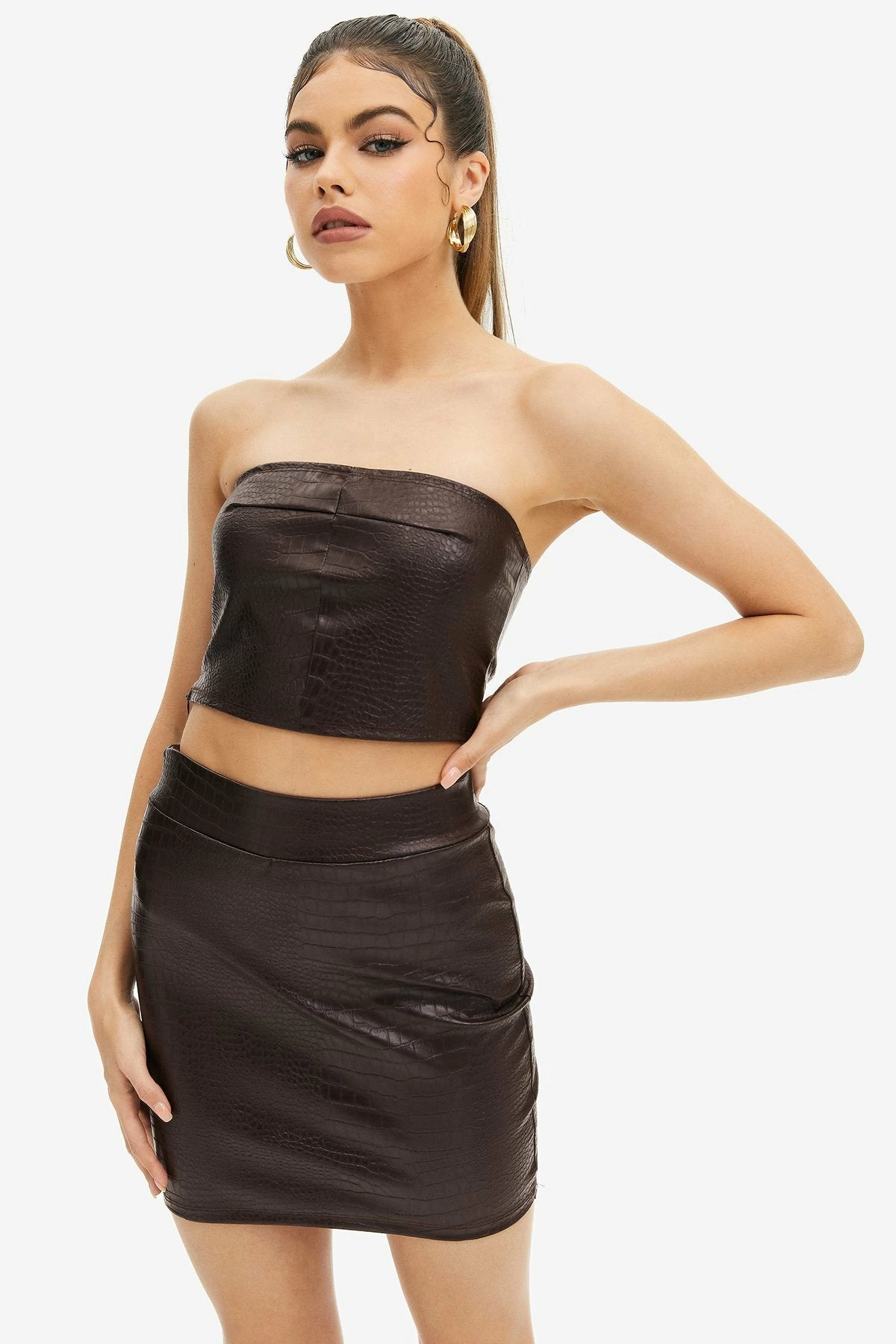 Solado Off Shoulder Backless Tube Crop Top & PU Leather Skirt Set 3 Solado Off Shoulder Backless Tube Crop Top & PU Leather Skirt Set - Image 3
