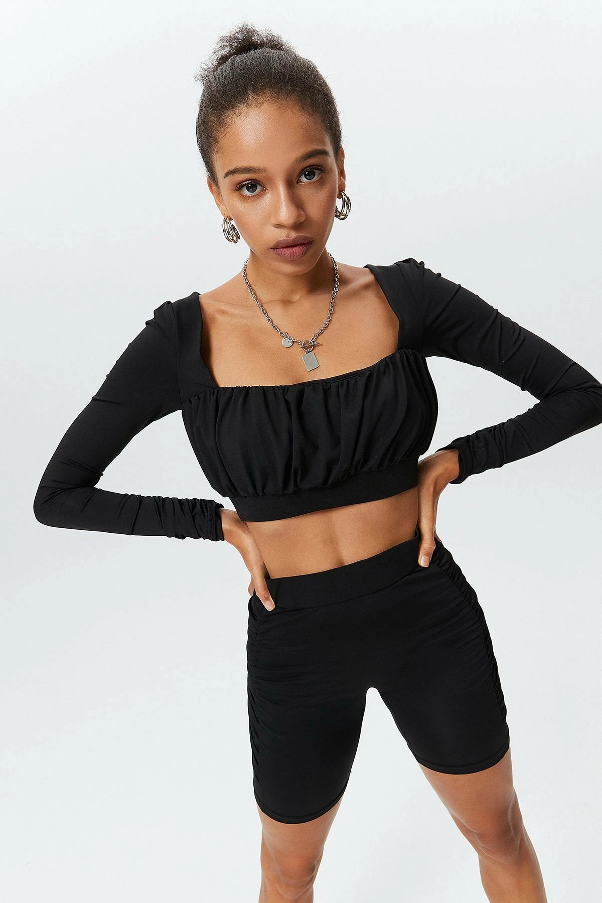 Solado Square Neck Ruched Crop Top & Shorts Set 6 Solado Square Neck Ruched Crop Top & Shorts Set - Image 6