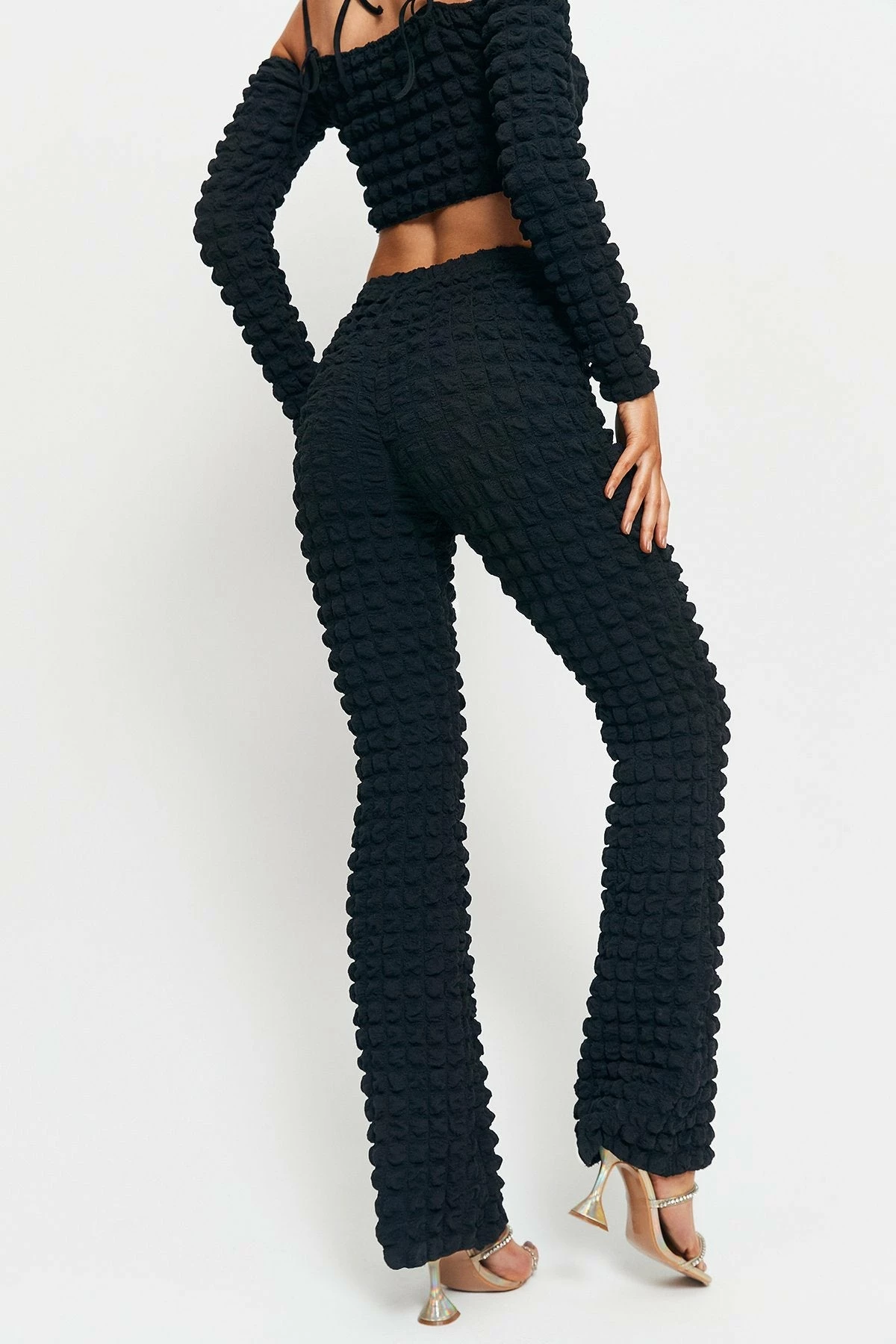 SOLADO Low Waist Bubble Textured Flared Pants 4 SOLADO Low Waist Bubble Textured Flared Pants - Image 4