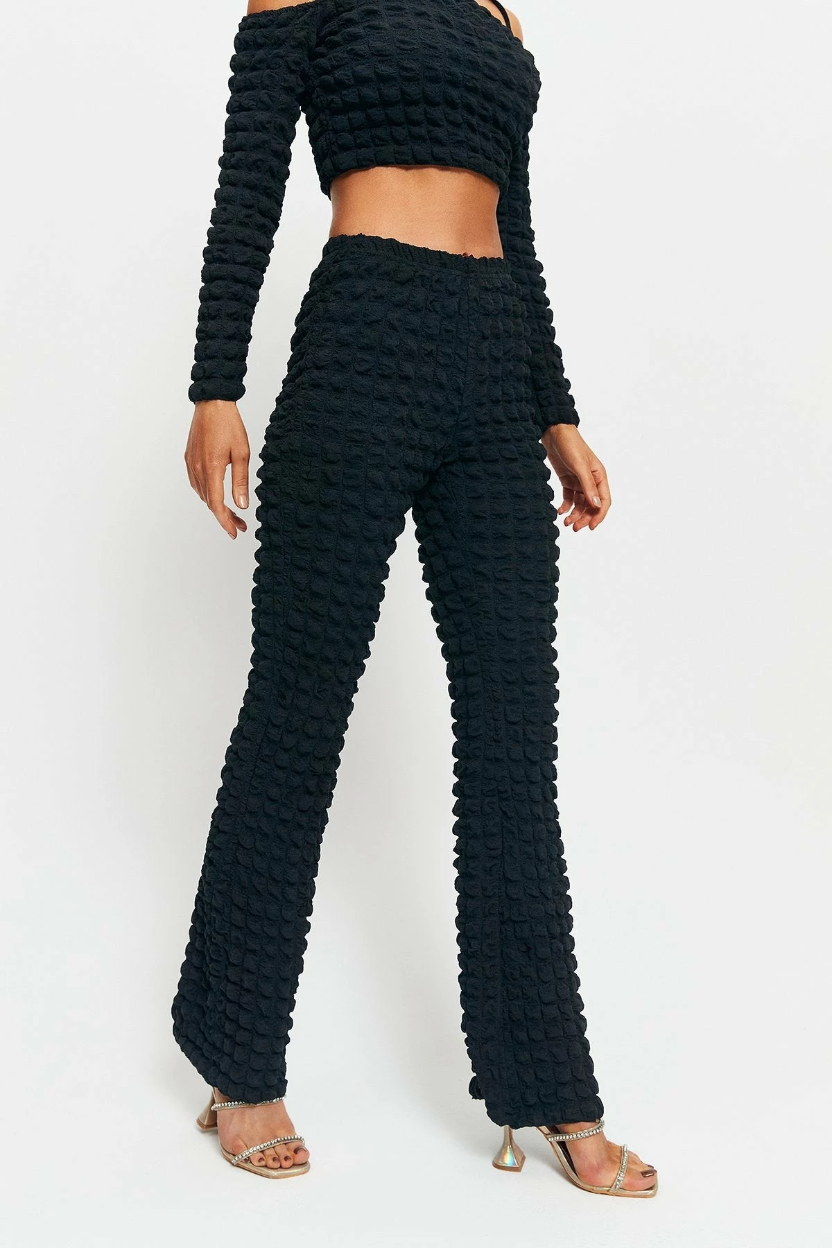 SOLADO Low Waist Bubble Textured Flared Pants 3 SOLADO Low Waist Bubble Textured Flared Pants - Image 3