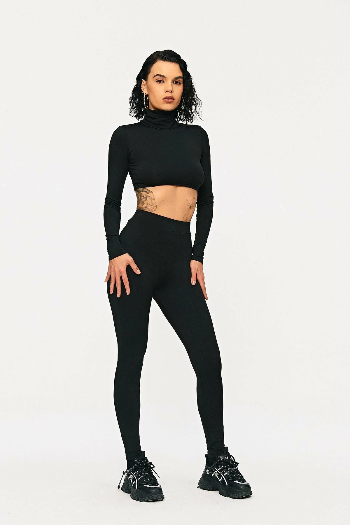 Solado High Neck Long Sleeve Crop Top & High Waist Pants Set 1 Solado High Neck Long Sleeve Crop Top & High Waist Pants Set