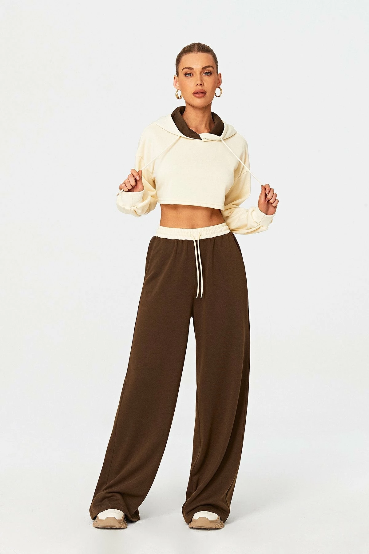 SOLADO Colorblock Drawstring Dual Pocket Straight Pants 4 SOLADO Colorblock Drawstring Dual Pocket Straight Pants - Image 4