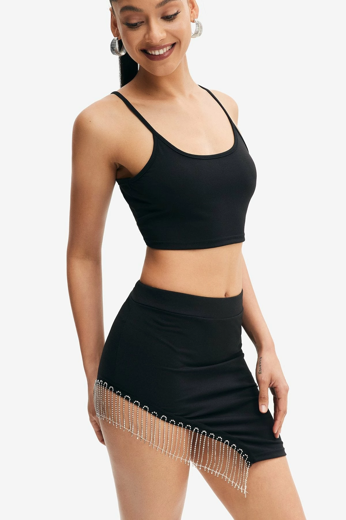 Solado Solid Cami Crop Top & Asymmetrical Fringe Hem Skirt Set 4 Solado Solid Cami Crop Top & Asymmetrical Fringe Hem Skirt Set - Image 4