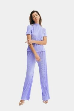 Alternative view of Solado Mock Neck Solid Top & Lettuce Trim Textured Pants Set