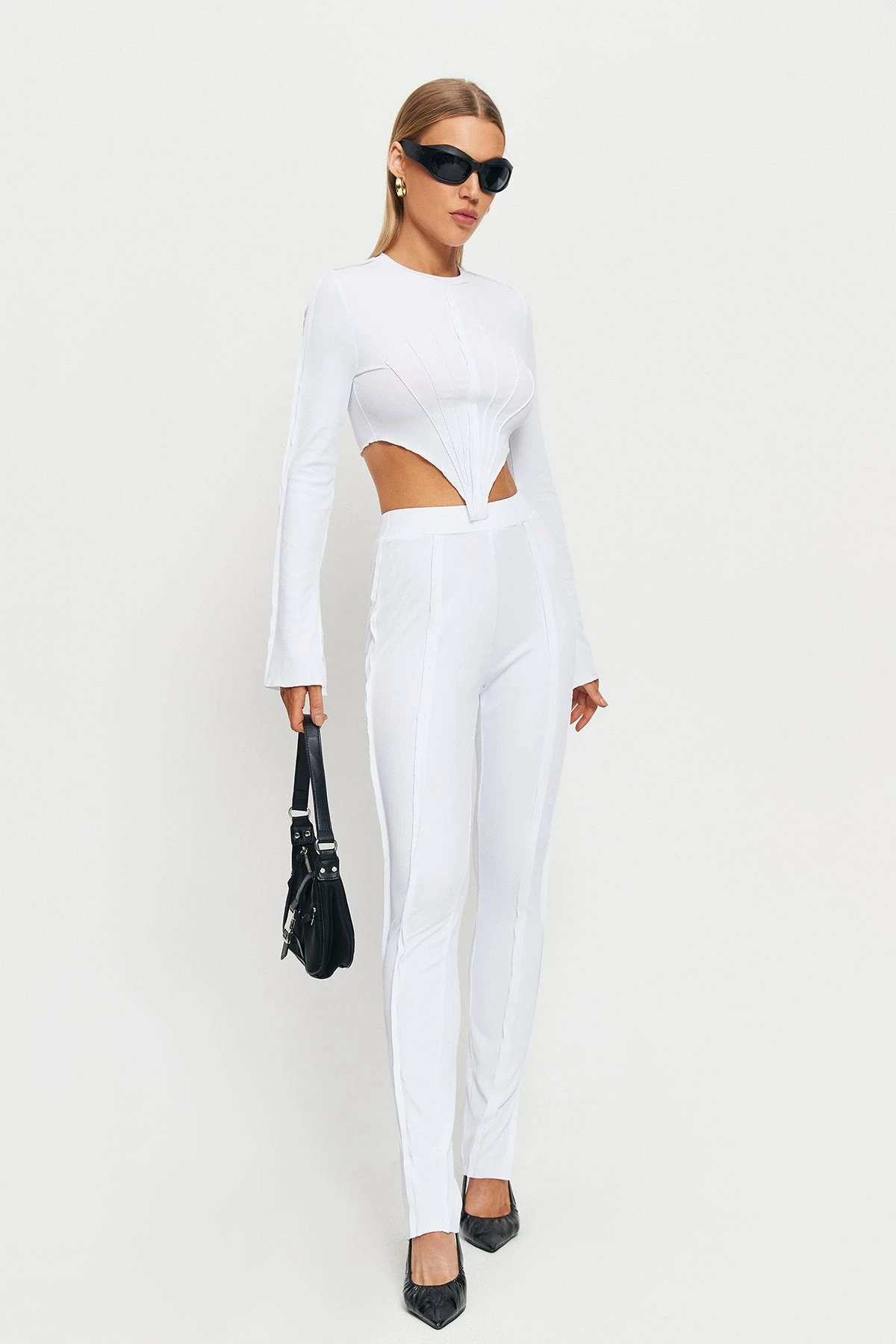 SOLADO High Waist Seam Detail Split Hem Skinny Pants 4 SOLADO High Waist Seam Detail Split Hem Skinny Pants - Image 4