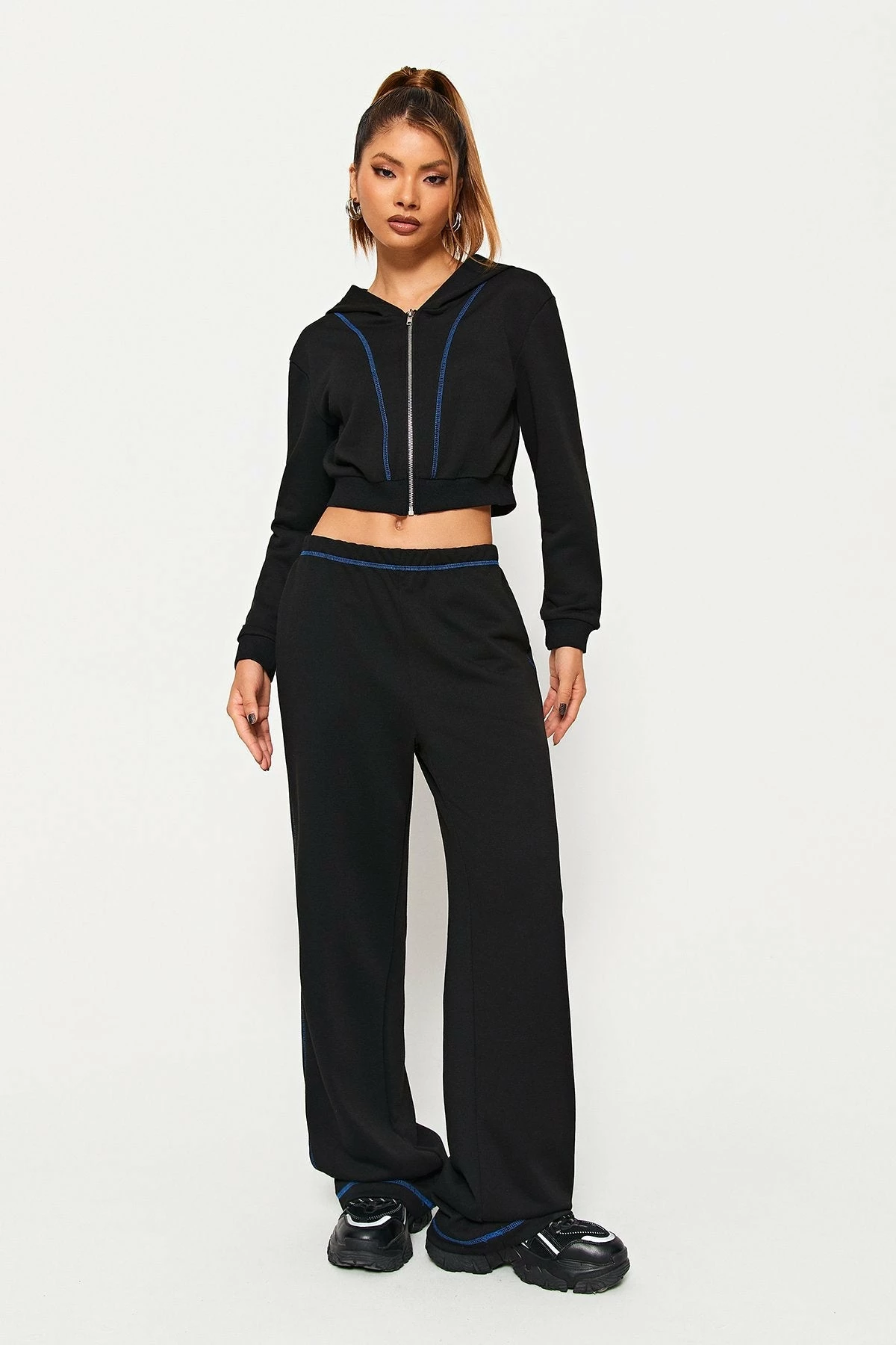 SOLADO Top-stitching Zipper Front Long Sleeve Hoodie 3 SOLADO Top-stitching Zipper Front Long Sleeve Hoodie - Image 3