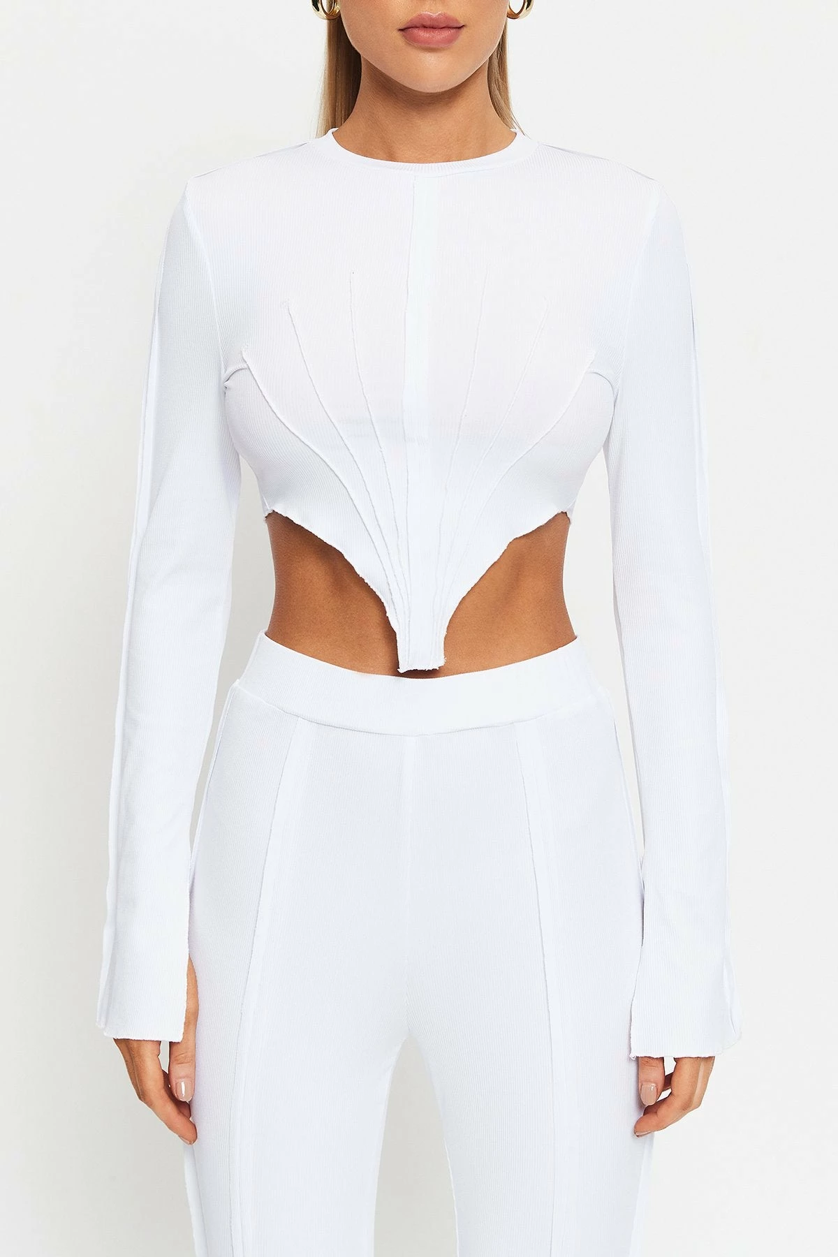 SOLADO Seam Detail Split Cuff Asymmetrical Hem Long Sleeve Top 6 SOLADO Seam Detail Split Cuff Asymmetrical Hem Long Sleeve Top - Image 6
