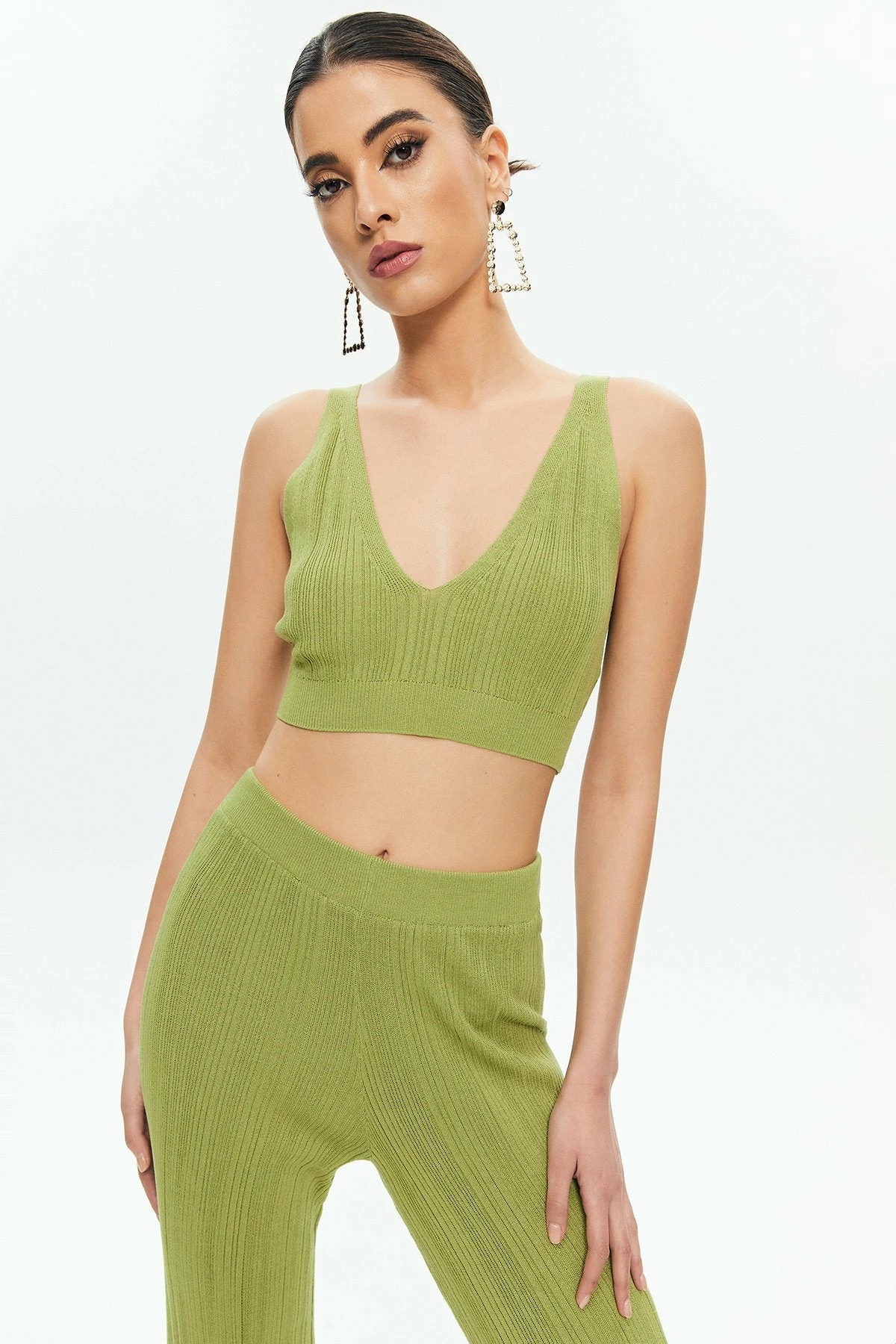 Solado Knitted Sleeveless Top & Wide Leg Solid Pant Set 4 Solado Knitted Sleeveless Top & Wide Leg Solid Pant Set - Image 4