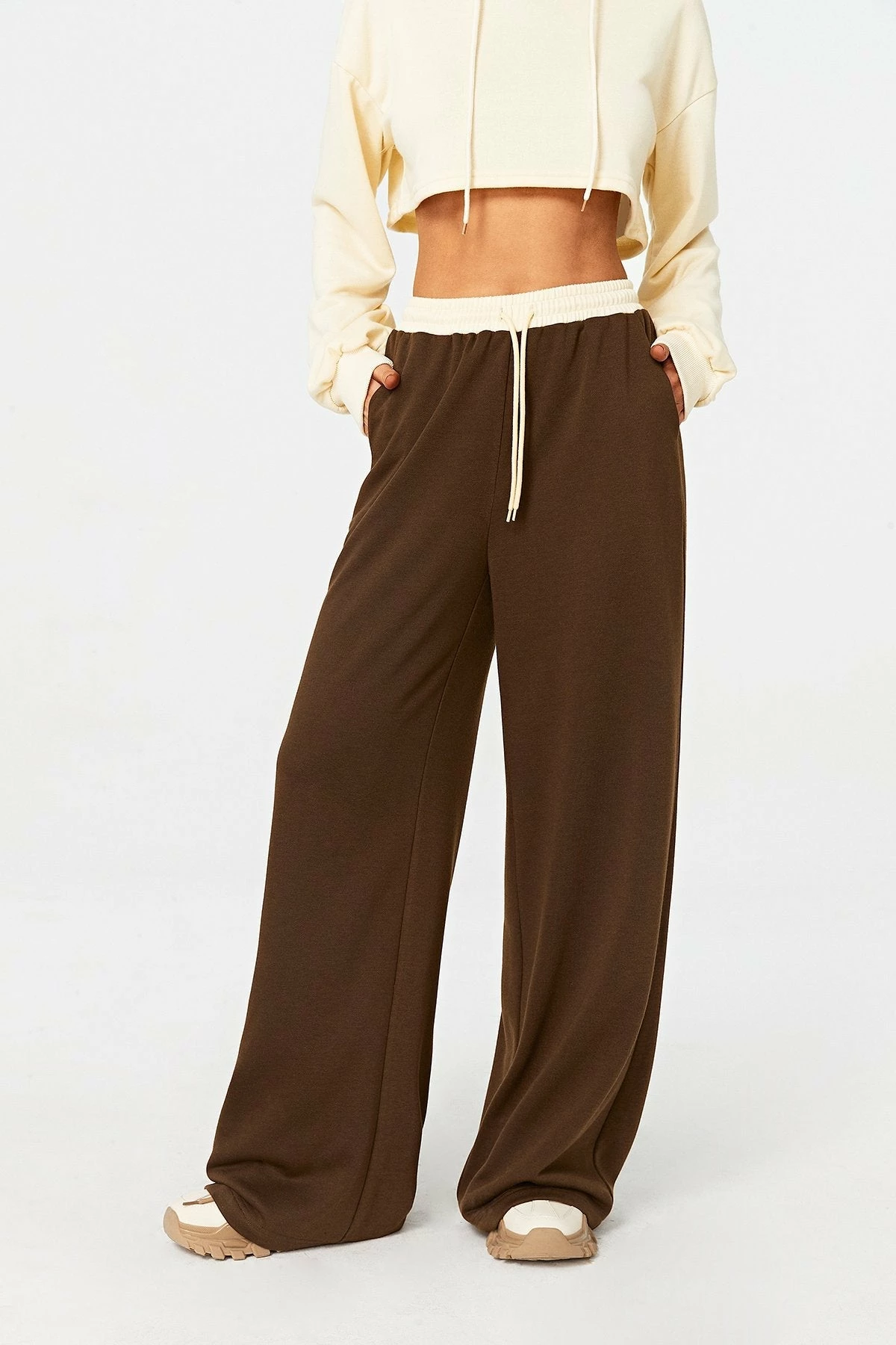 SOLADO Colorblock Drawstring Dual Pocket Straight Pants 1 SOLADO Colorblock Drawstring Dual Pocket Straight Pants