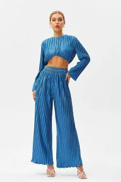 SOLADO Flared Sleeve Asymmetrical Hem Pleat Crop Top -Solado Shop jpeg 7106a833 d3c8 487f a1da af7baadbf97d 1800x1800