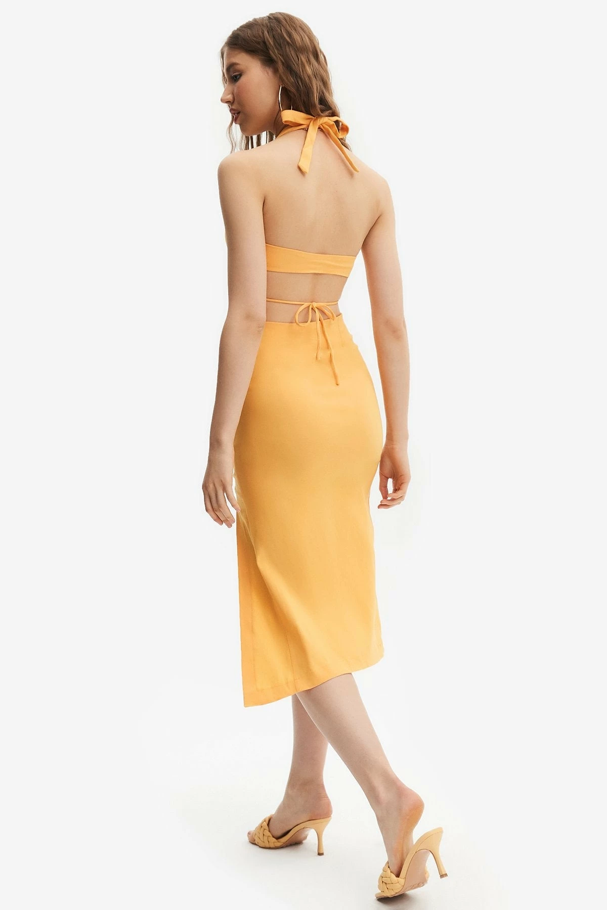 Solado Cross Tie Backless Corset Top & Split Hem Skirt Set 2 Solado Cross Tie Backless Corset Top & Split Hem Skirt Set - Image 2