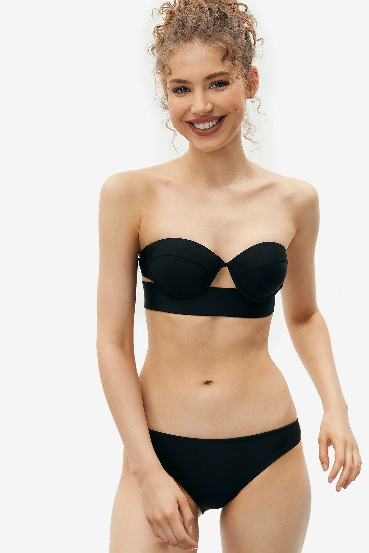 Solado Cut Out Off Shoulder Tube Bikini Swimsuit 3 Solado Cut Out Off Shoulder Tube Bikini Swimsuit - Image 3