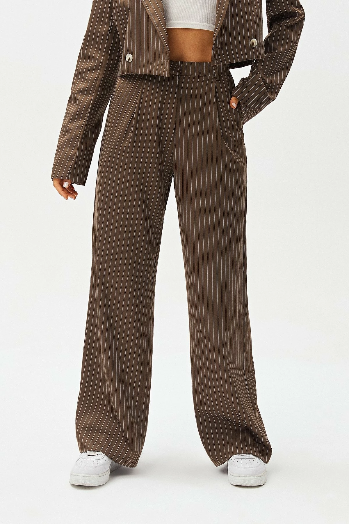 SOLADO Low Waist Stripe Print Dual Pocket Suit Pants 1 SOLADO Low Waist Stripe Print Dual Pocket Suit Pants