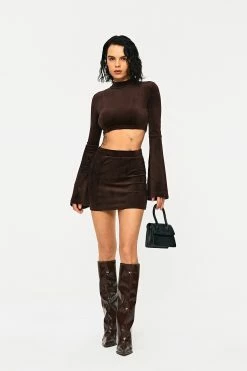 SOLADO Velvet Mock Neck Flared Sleeve Crop Top 9 SOLADO Velvet Mock Neck Flared Sleeve Crop Top -Solado Shop jpeg 9d99b73e a939 4ab6 addb ec1596e9dcf2 1800x1800