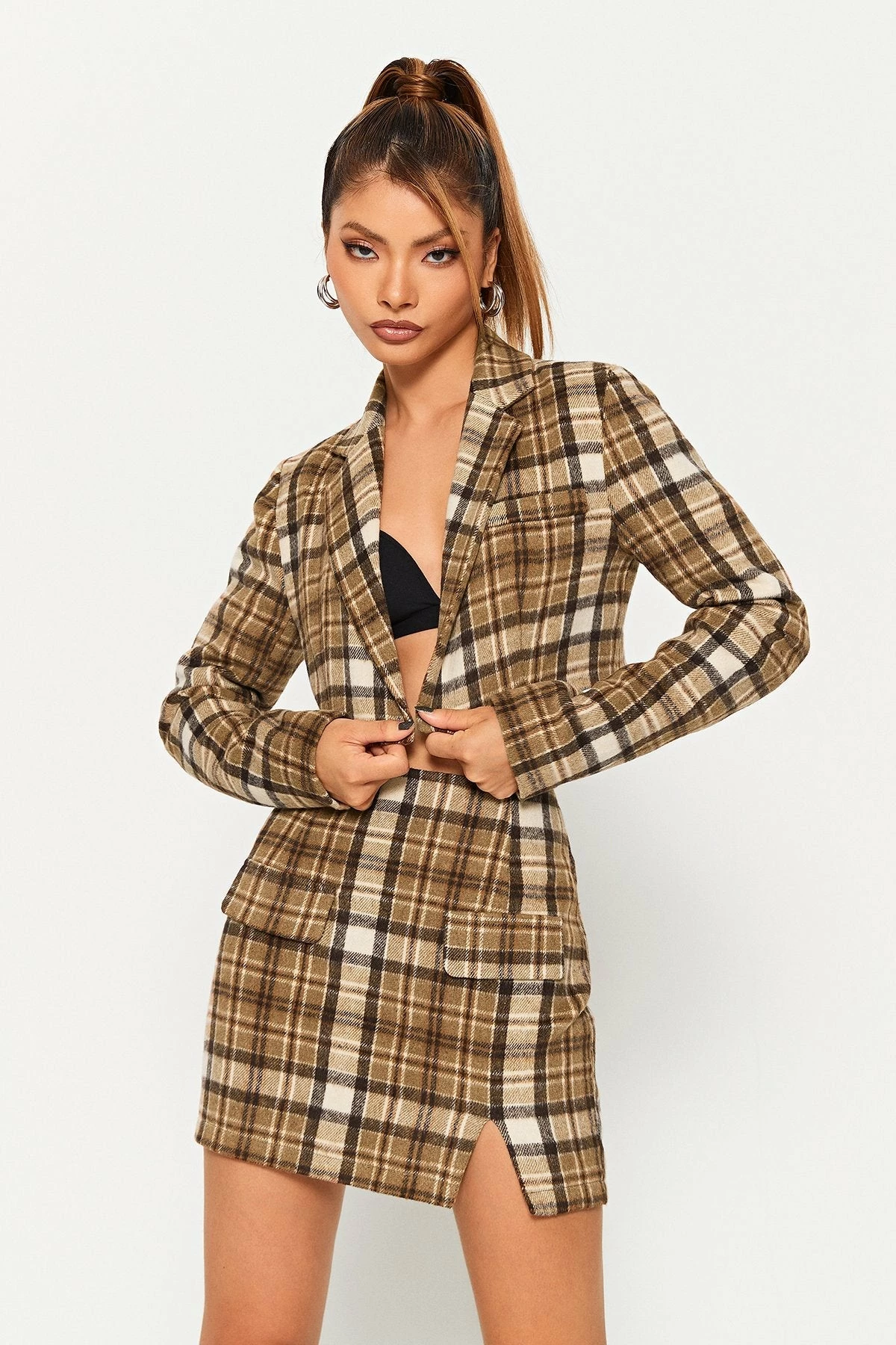 SOLADO Lapel Neck Check Print Long Sleeve Crop Blazer 1 SOLADO Lapel Neck Check Print Long Sleeve Crop Blazer