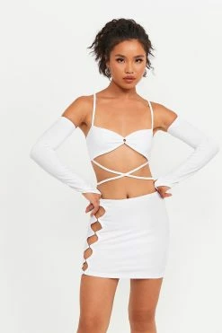 Alternative view of Solado Cross Tie Backless Crop Top & Cut Out Skirt Set With Oversleeve