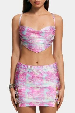SOLADO Abstract Print Hanky Hem Cross Backless Crop Top 12 SOLADO Abstract Print Hanky Hem Cross Backless Crop Top -Solado Shop jpeg 9fe671b1 62f4 4e24 bfa3 8e7877427593 1800x1800