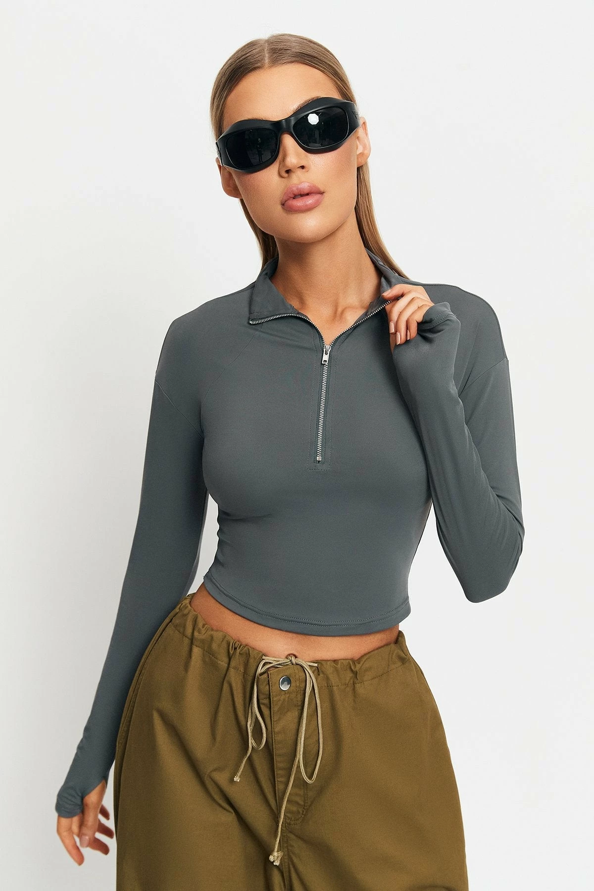 SOLADO Half Zipper Thumb Hole Long Sleeve Crop Top 2 SOLADO Half Zipper Thumb Hole Long Sleeve Crop Top - Image 2