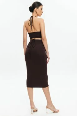 Alternative view of Solado Halter Neck Backless Crop Top & From-Fitting Solid Skirt Set