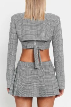 SOLADO 2 In 1 Halter Neck Check Print Cut Out Long Sleeve Top 13 SOLADO 2 In 1 Halter Neck Check Print Cut Out Long Sleeve Top -Solado Shop jpeg a7c26ea2 09e3 4ebf be01 c480fd8ae026 1800x1800