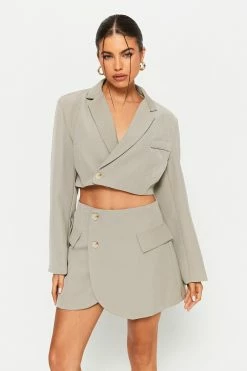 Alternative view of Solado Lapel Neck Crop Blazer & Button Side Skirt Set