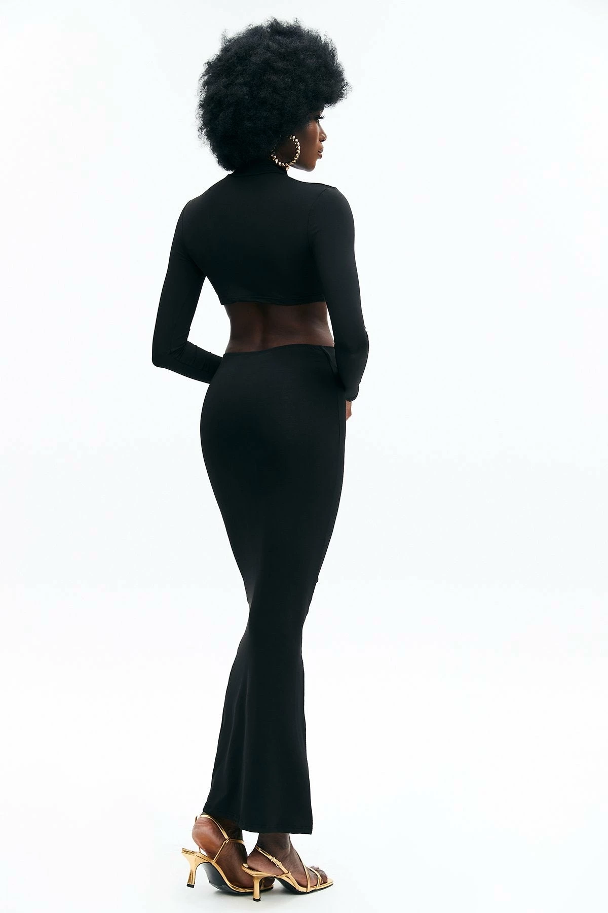 Solado Solid Crop Top & Ruched Maxi Skirt Set 2 Solado Solid Crop Top & Ruched Maxi Skirt Set - Image 2
