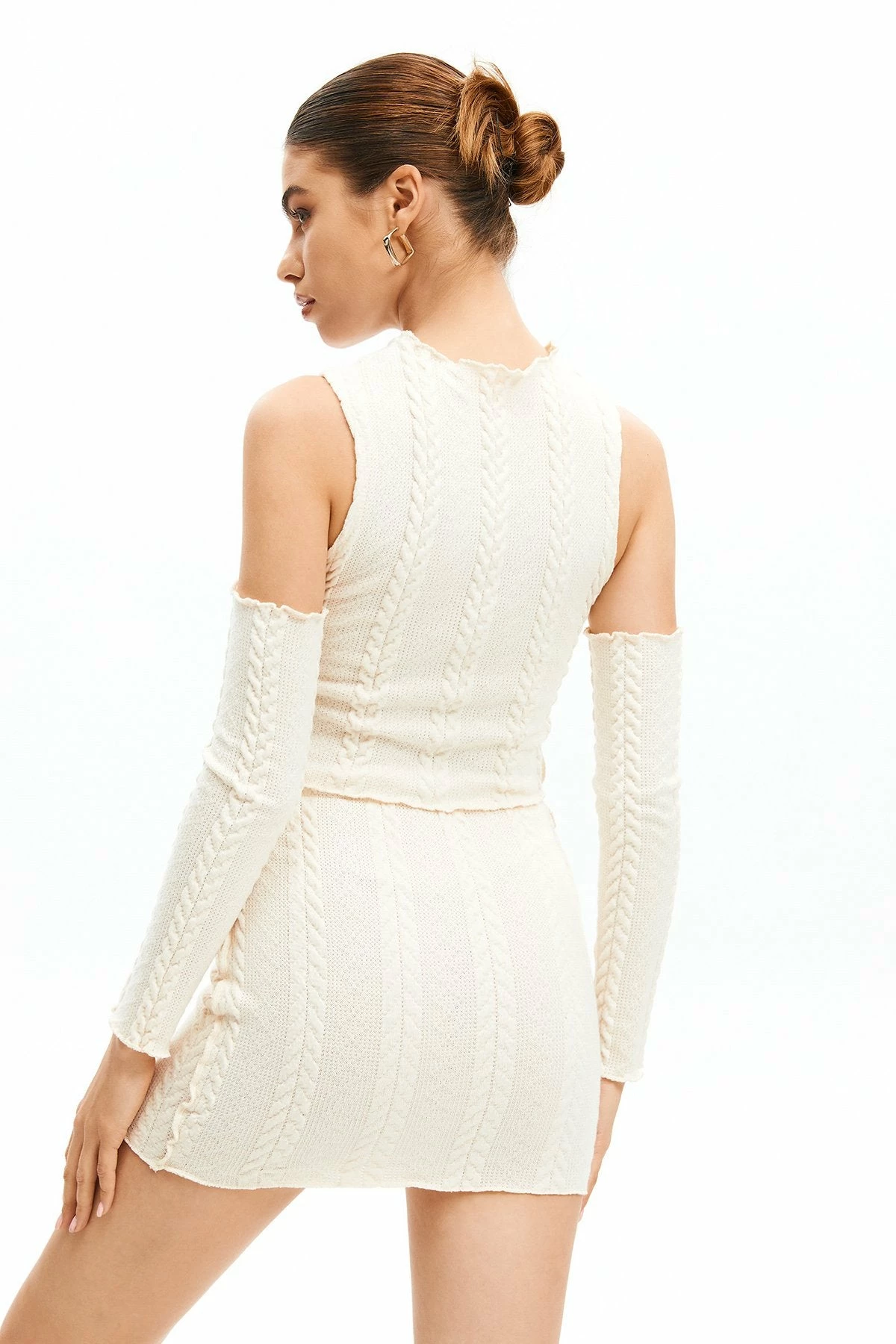 Solado Frill Trim Crop Top & Cable Knit Skirt Set With Oversleeve 2 Solado Frill Trim Crop Top & Cable Knit Skirt Set With Oversleeve - Image 2