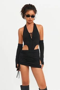 Solado Lace Up Crop Top & Drawstring Ruched Skirt Set With Oversleeve