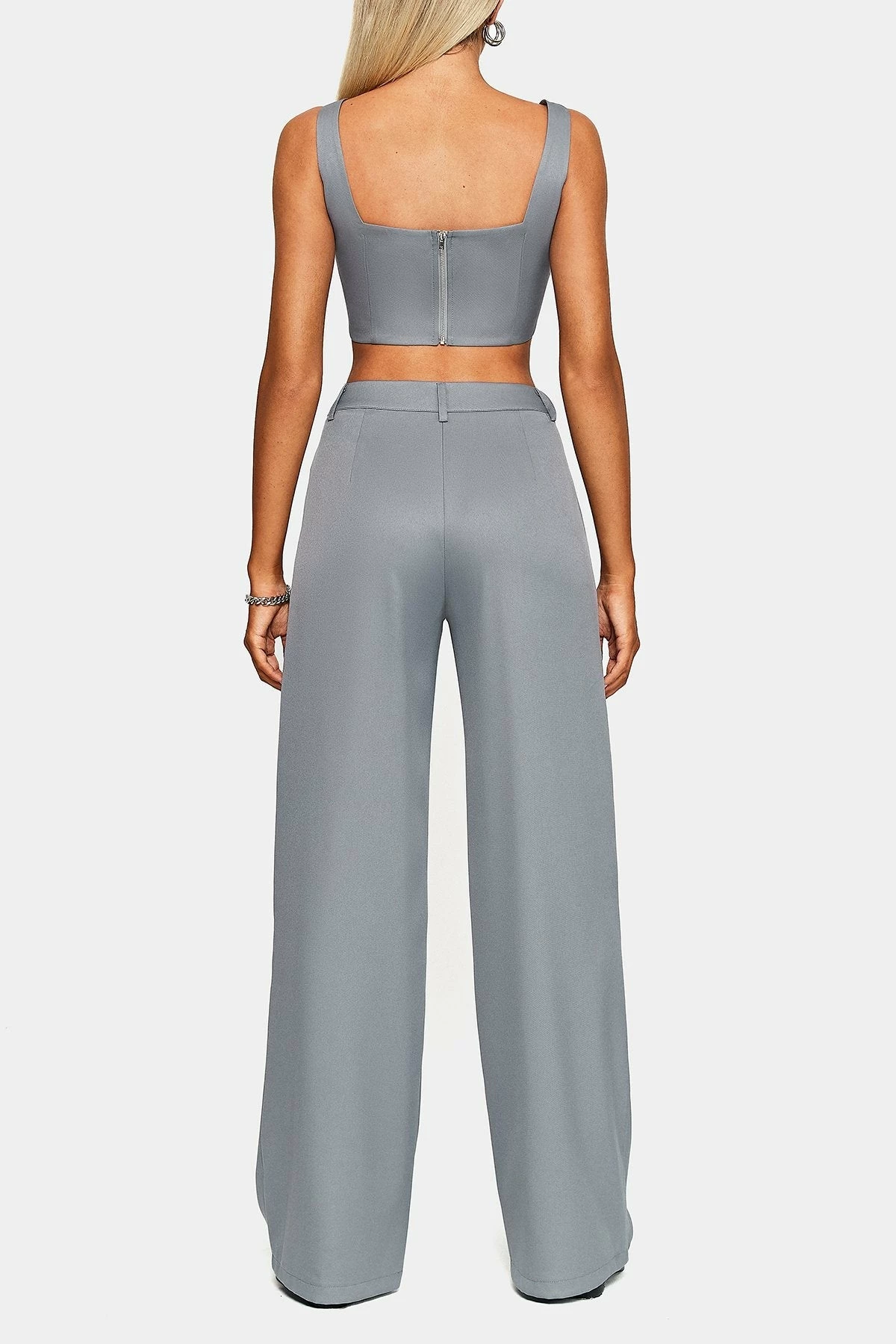SOLADO Basic Square Neck Tank Top & Draped Pants Set 7 SOLADO Basic Square Neck Tank Top & Draped Pants Set - Image 7