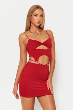 Alternative view of Solado Twist Front Cut Out Crop Top & Solid Bodycon Skirt Set