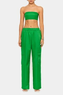 SOLADO Solid Tube Crop Top & Low Waist Cargo Pants Set 12 SOLADO Solid Tube Crop Top & Low Waist Cargo Pants Set -Solado Shop jpeg c401d2e3 9032 441b 93d6 33c79a88601b 1800x1800