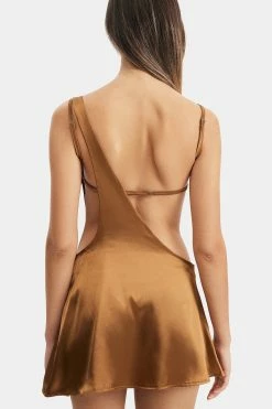 Solado Satin Backless Corset Top & Asymmetric A-Line Skirt Set 13 Solado Satin Backless Corset Top & Asymmetric A-Line Skirt Set -Solado Shop jpeg cb32c736 4d84 466b bf4b 8899259765de 1800x1800