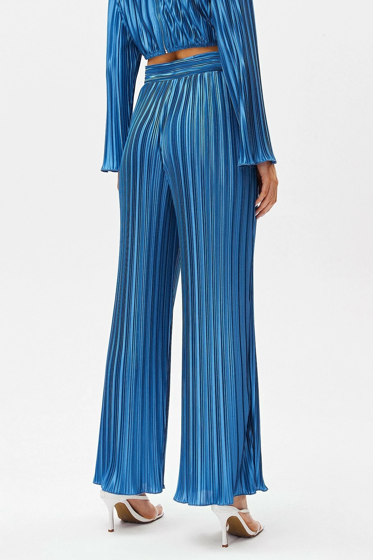 SOLADO High Waist Dual Pocket Pleat Wide Leg Pants 3 SOLADO High Waist Dual Pocket Pleat Wide Leg Pants - Image 3