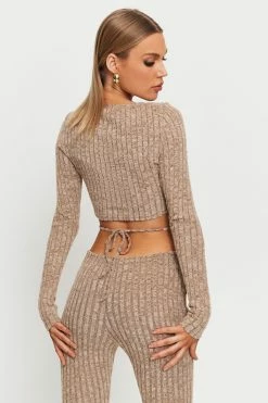 SOLADO Square Neck Cut Out Stripe Knitted Crop Top 10 SOLADO Square Neck Cut Out Stripe Knitted Crop Top -Solado Shop jpeg d6d778e8 1c28 4eaa adec 8a8a682a8c90 1800x1800