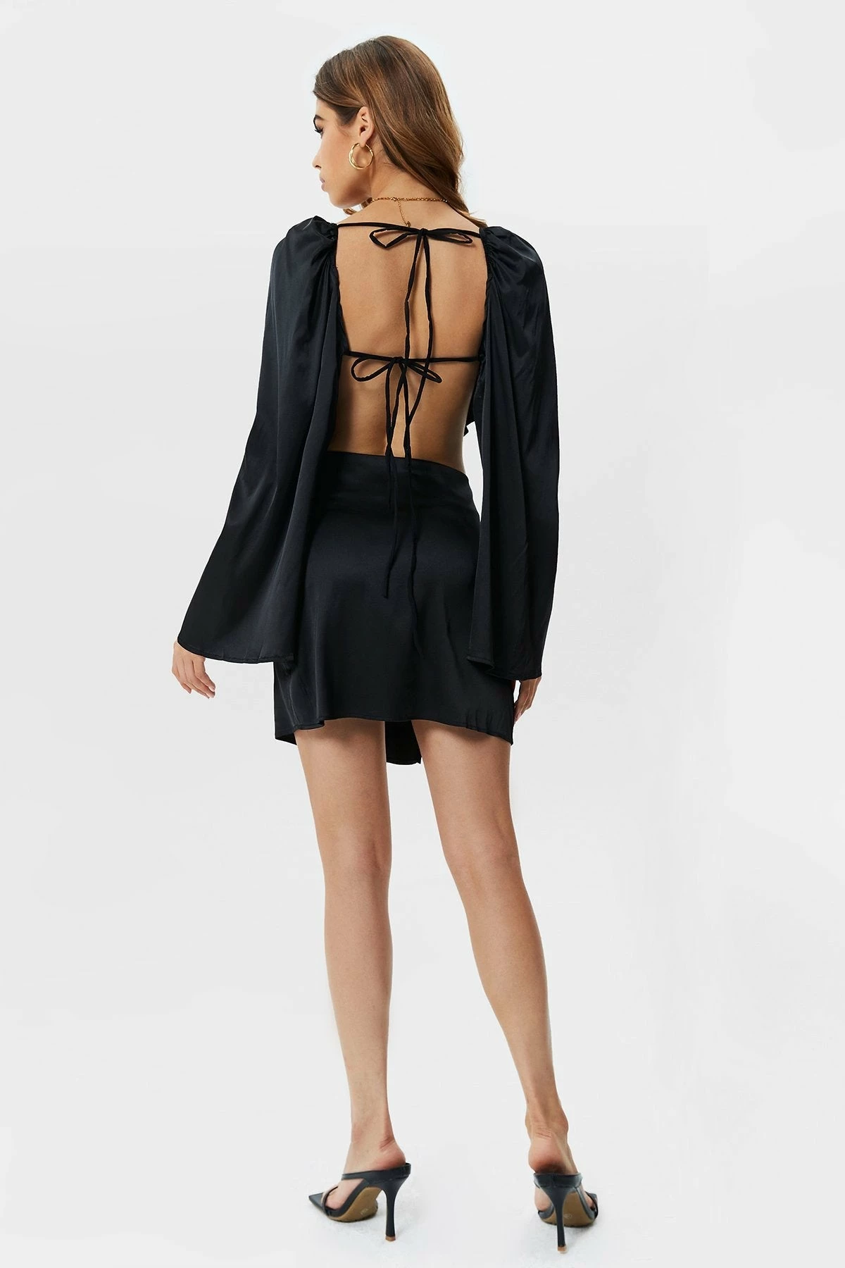 Solado Backless Crop Top & Slit Hem Skirt Set 1 Solado Backless Crop Top & Slit Hem Skirt Set