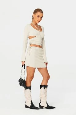 SOLADO Halter Neck Cut Out Drawstring Ruched Long Sleeve Top 9 SOLADO Halter Neck Cut Out Drawstring Ruched Long Sleeve Top -Solado Shop jpeg dfd4f60f 4d33 4a1d 9546 0ac2b4ddefaf 1800x1800
