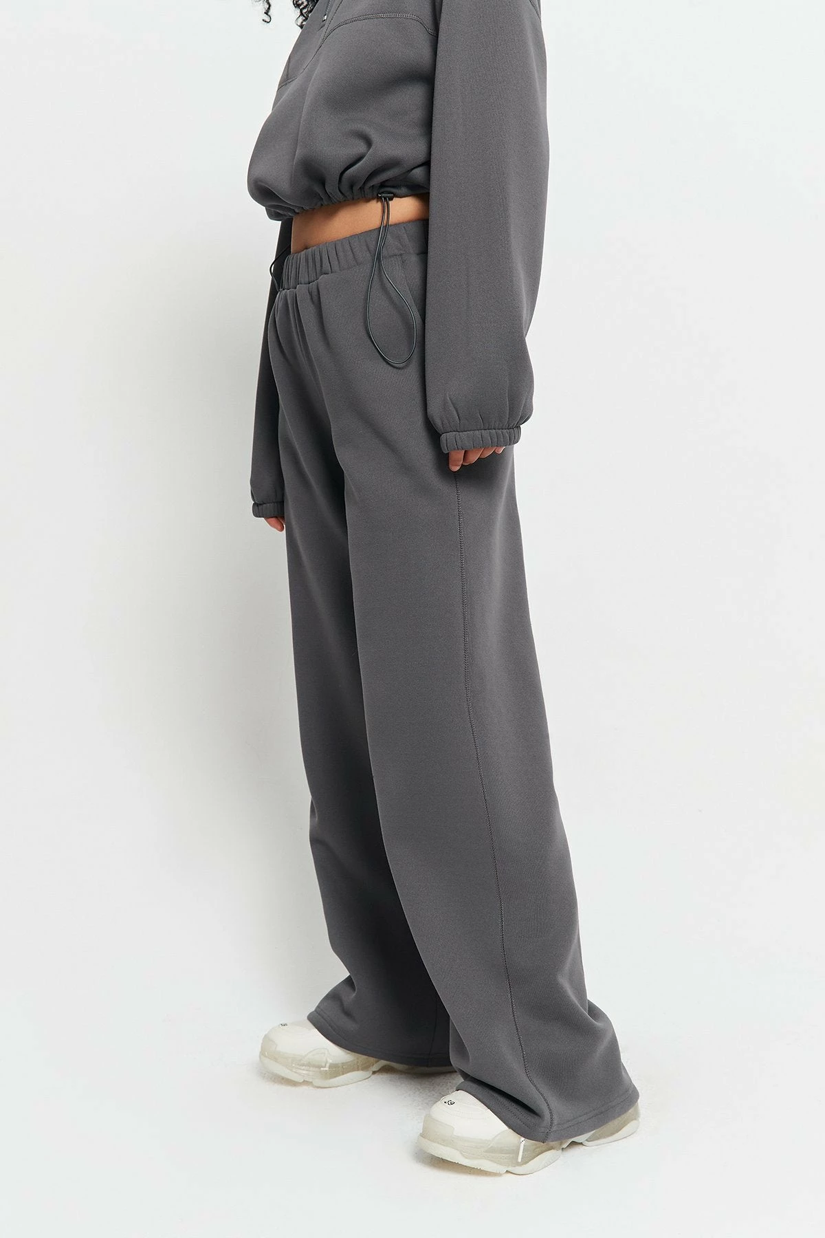 SOLADO High Waist Dual Pocket Draped Wide Leg Pants 2 SOLADO High Waist Dual Pocket Draped Wide Leg Pants - Image 2