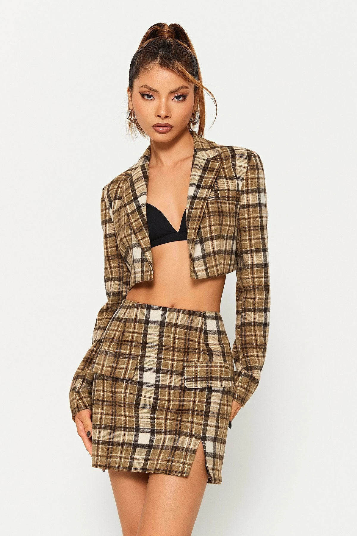 SOLADO Lapel Neck Check Print Long Sleeve Crop Blazer 2 SOLADO Lapel Neck Check Print Long Sleeve Crop Blazer - Image 2
